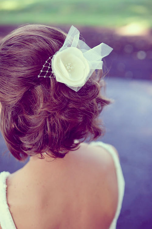 Trang điểm cô dâu - Tóc ngắn đẹp cho cô dâu