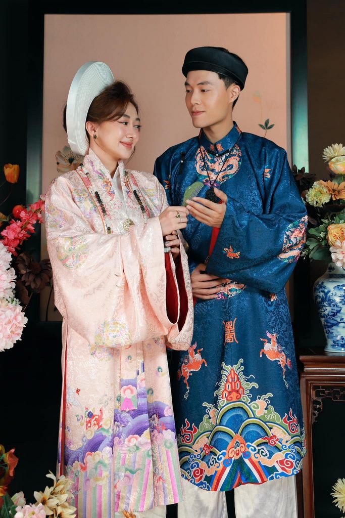 Gợi ý cách tạo dáng chụp ảnh áo dài cho nam, nữ, cặp đôi, gia đình đơn giản mà vẫn đẹp update 2026-2027