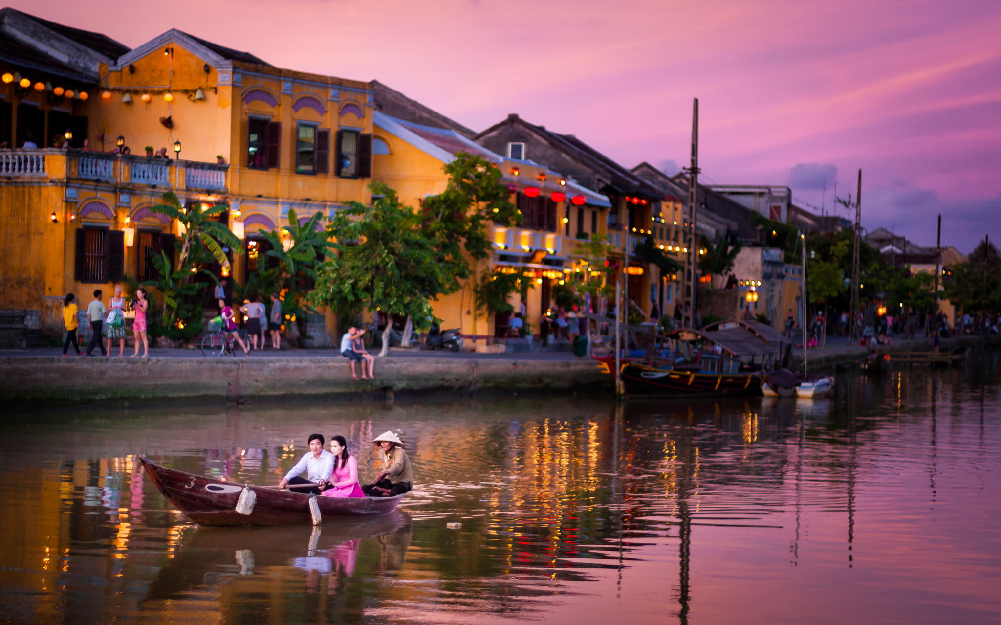 den long pho co hoi an