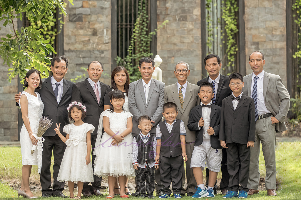 Giá chụp ảnh ngoại cảnh cùng đại gia đình ở Hà Nội
