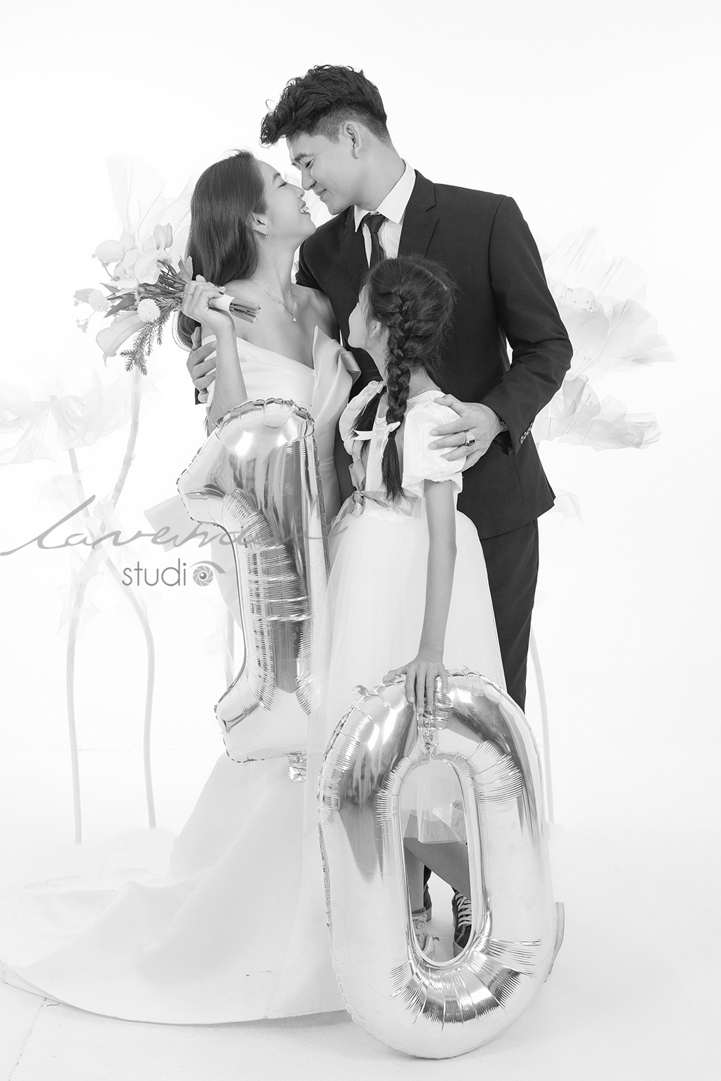 Concept chụp ảnh gia đình đen trắng ấn tượng Concept chụp ảnh gia đình đen trắng ấn tượng