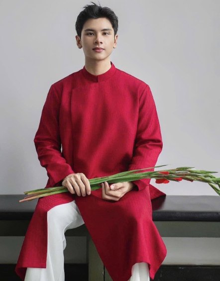 Gợi ý cách tạo dáng chụp ảnh áo dài cho nam, nữ, cặp đôi, gia đình đơn giản mà vẫn đẹp update 2026-2027