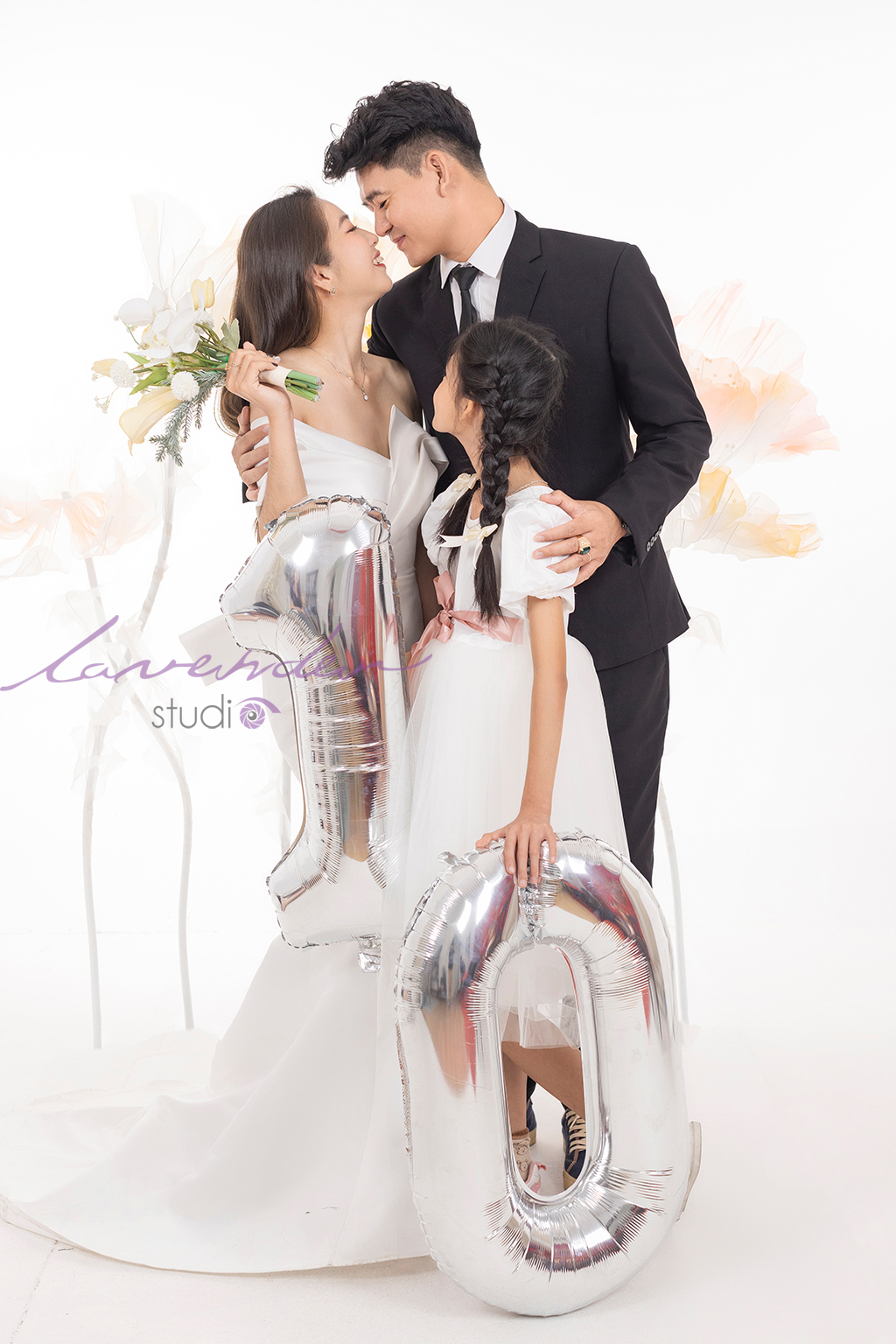 Giá chụp hình gia đình ở Studio bao nhiêu tiền