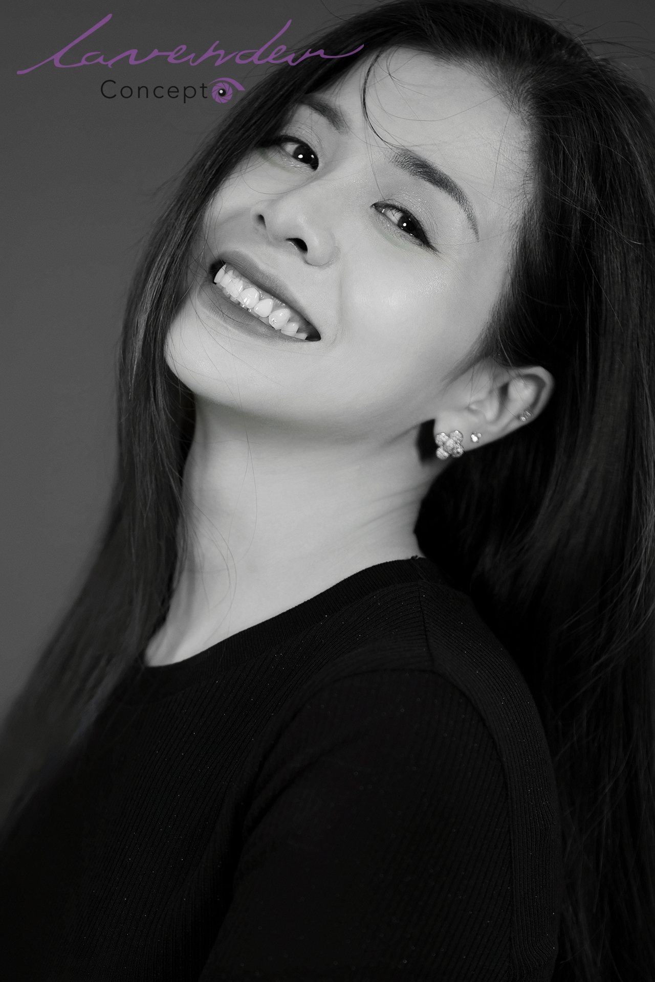 Giá chụp ảnh studio đen trắng bao nhiêu tiền