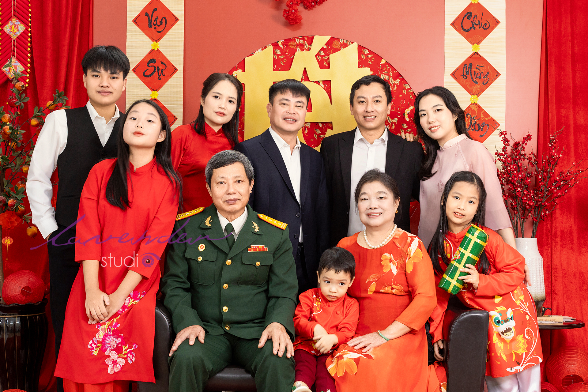 Dịch vụ chụp ảnh Tết cho đại gia đình ở Hà Nội