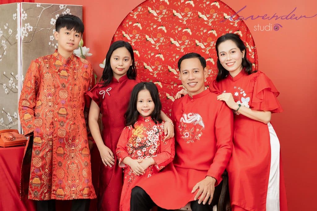 Dịch vụ chụp ảnh gia đình cùng áo dài ở Studio Đà Nẵng