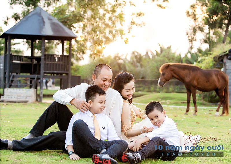Chụp ảnh gia đình ngoại cảnh đẹp ở TP HCM
